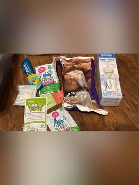 Anti-Colic Baby Bottle - White/Blue new bon baby set